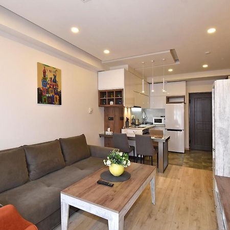 Home4You Apartments On Koghbatsi Єреван Екстер'єр фото