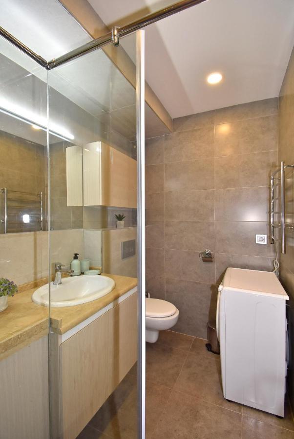 Home4You Apartments On Koghbatsi Єреван Екстер'єр фото