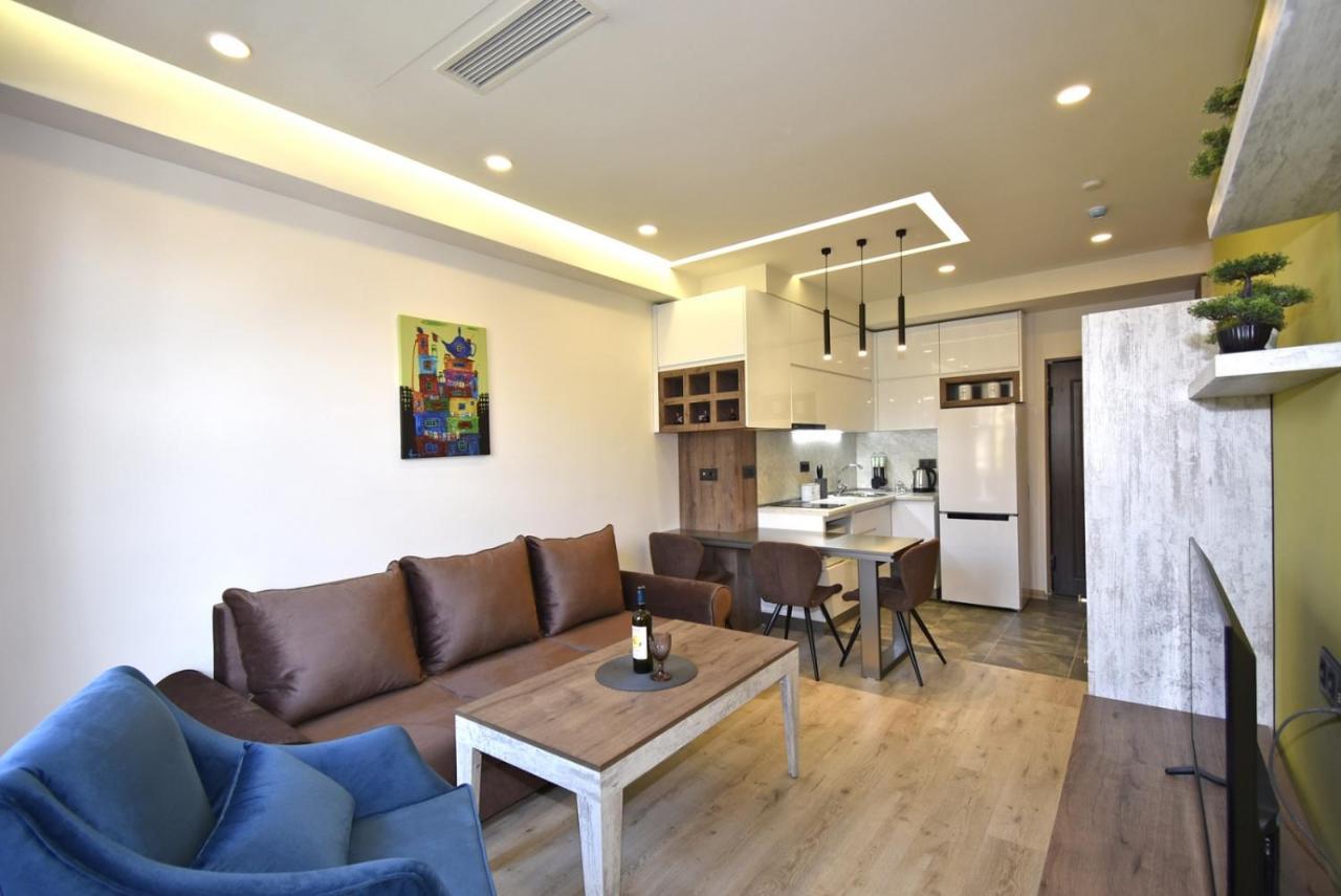 Home4You Apartments On Koghbatsi Єреван Екстер'єр фото